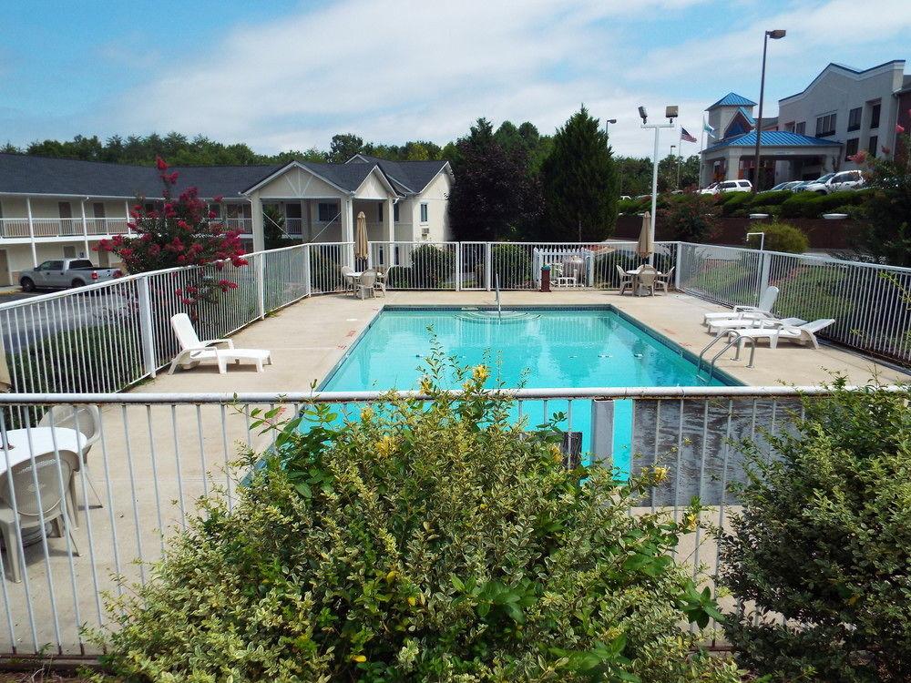 Days Inn By Wyndham Dahlonega University Area Exterior foto