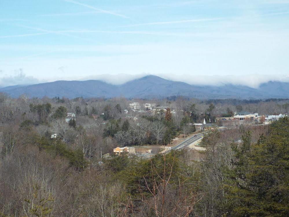 Days Inn By Wyndham Dahlonega University Area Exterior foto